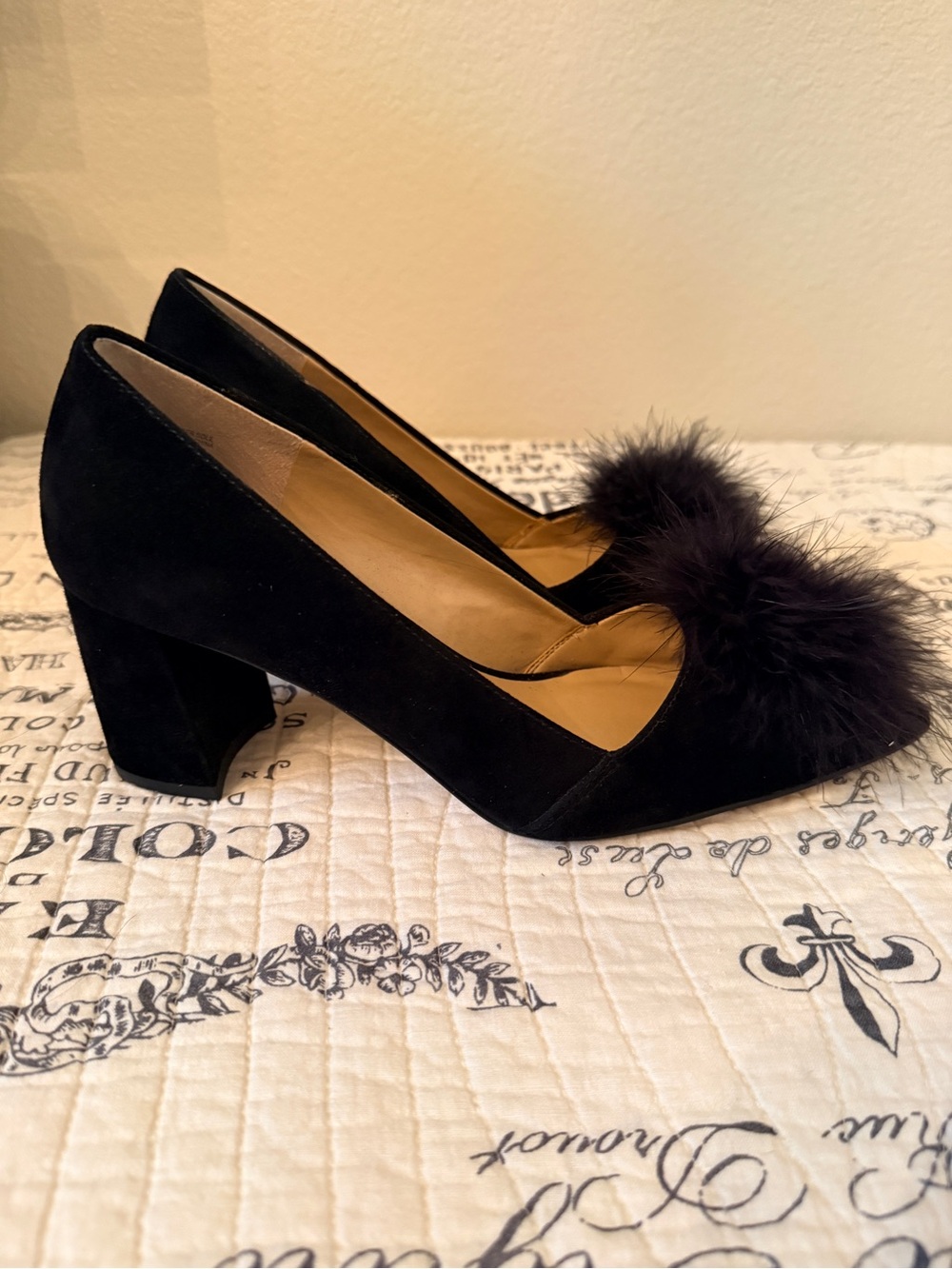 Ann Taylor Black Suede Pom-Pom Block Heel Pumps Size 8